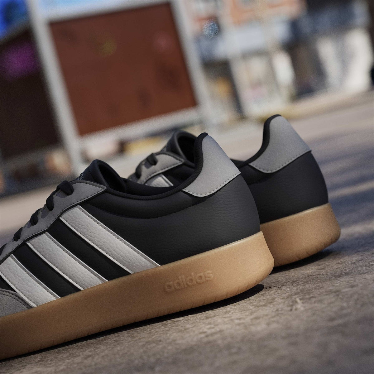 adidas Barreda Low-Top Trainers – zdjęcie 16