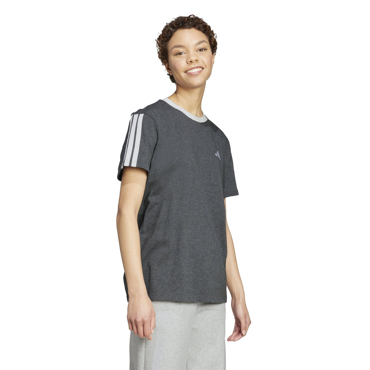 adidas Essentials 3 Stripe T-Shirt – t-shirt damski, kolor szary – zdjęcie 4