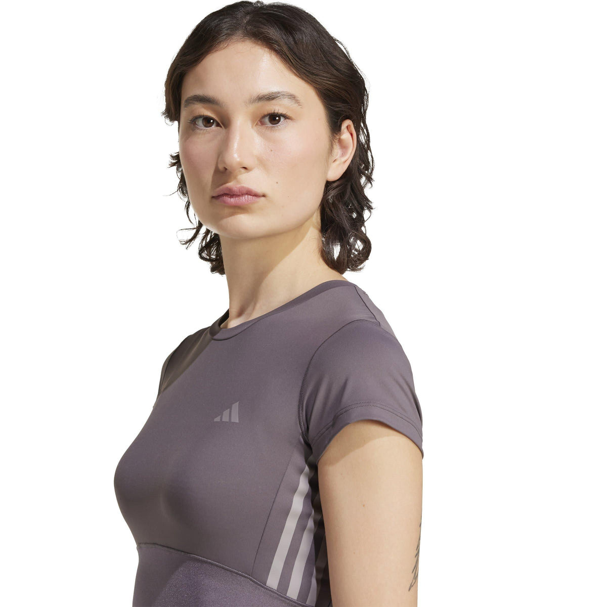 adidas Short-Sleeve Performance Gym Top – koszulka treningowa damska, kolor szary – zdjęcie 5
