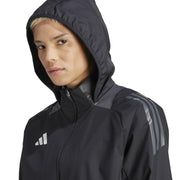 adidas Tiro24 Rain Anorak – kurtka damska, kolor czarny, szary – zdjęcie 5