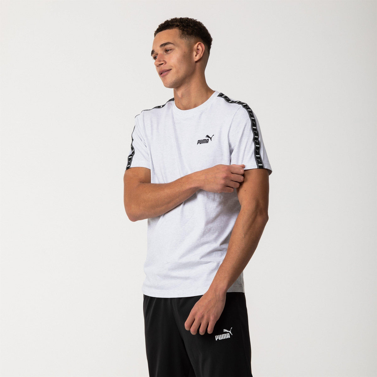 Puma Tape Regular Fit T-Shirt – zdjęcie 2